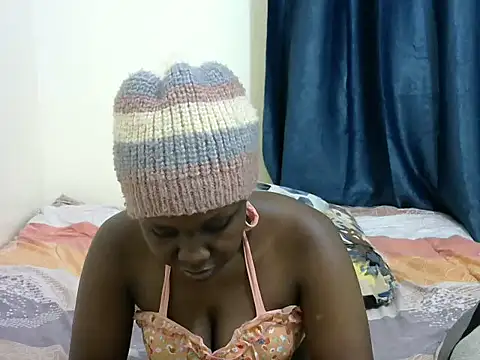 Kariselle- online show from 02/27/25, 03:37