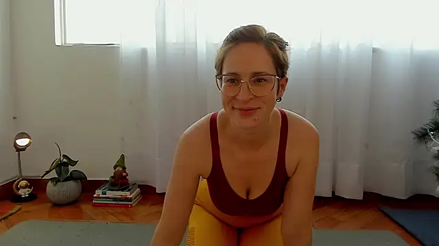 cuddlingbunny online show from 12/09/24, 08:44