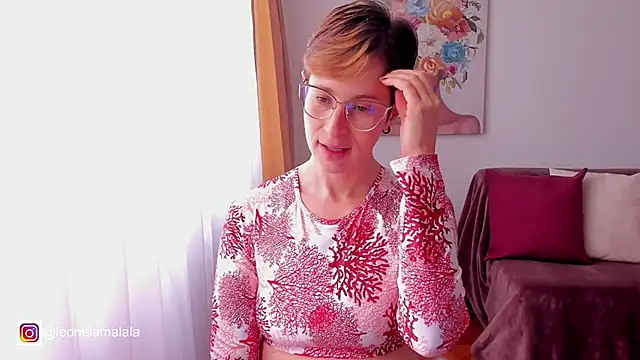 cuddlingbunny online show from 03/11/25, 03:45