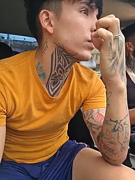  Tomy08calderon online show from 10/03/25, 06:38