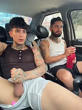  Tomy08calderon online show from 10/17/25, 06:21