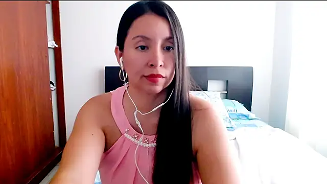 emely sexx20 online show from 02/02/25, 06:42