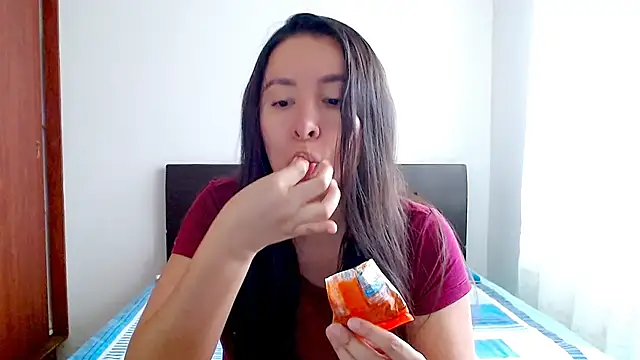 emely sexx20 online show from 10/21/25, 01:34