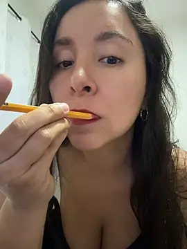 emely sexx20 online show from 04/30/26, 10:58