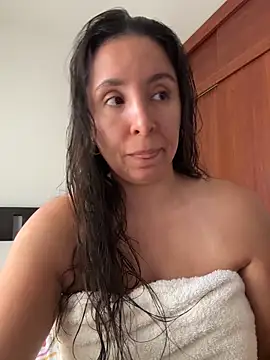 emely sexx20 online show from 05/18/26, 06:03