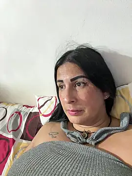 Angelicvill online show from 05/17/26, 01:47