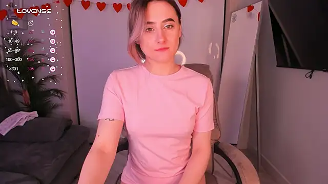 Snapshot of helen_ramsay chatting on 03/05/26, 03:08 helen ramsay online show from 03/05/26, 03:08