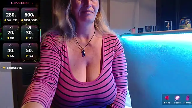 JennaDeluxe online show from 04/29/26, 02:48