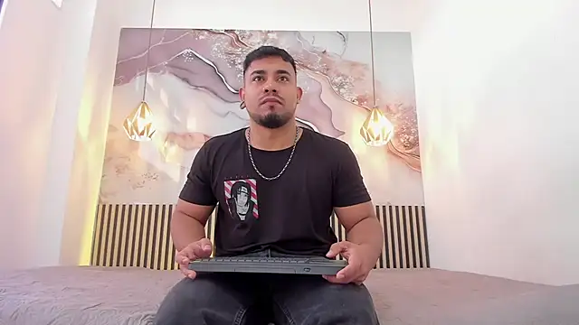 BrianMalonee online show from 11/18/25, 12:20