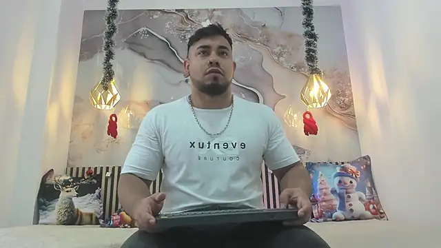 BrianMalonee online show from 12/05/25, 12:03