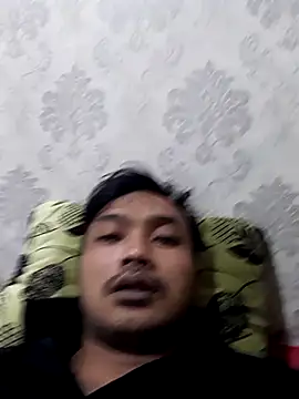 Snapshot of jojokom99 chatting on 02/23/26, 03:53 jojokom99 online show from 02/23/26, 03:53