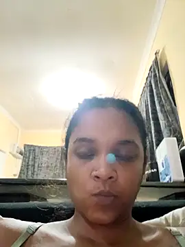 Indianqueen03 online show from 10/06/25, 04:59