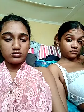 Indianqueen03 online show from 10/29/25, 10:06