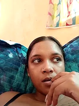 Snapshot of Indianqueen03 chatting on 05/06/26, 12:32 Indianqueen03 online show from 05/06/26, 12:32