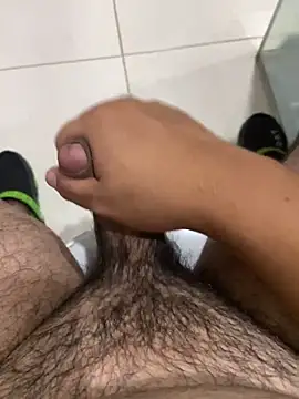 leocardenaz online show from 05/26/26, 03:02