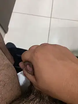 leocardenaz online show from 05/29/26, 03:48