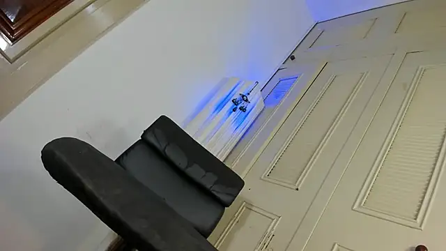 Snapshot of ChanellCastilla chatting on 02/19/25, 04:23 ChanellCastilla online show from 02/19/25, 04:23