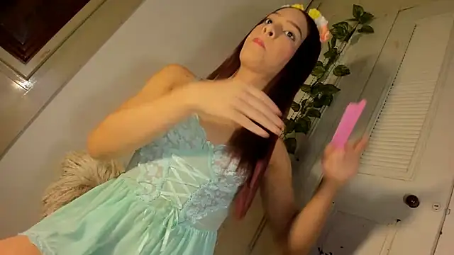 Snapshot of ChanellCastilla chatting on 11/22/25, 10:09 ChanellCastilla online show from 11/22/25, 10:09