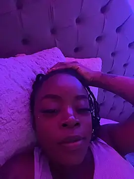 Snapshot of Miss_westt_ chatting on 11/16/25, 04:40 Miss westt online show from 11/16/25, 04:40