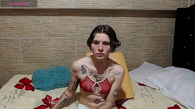 pretty cristal69 online show from 02/10/25, 10:51