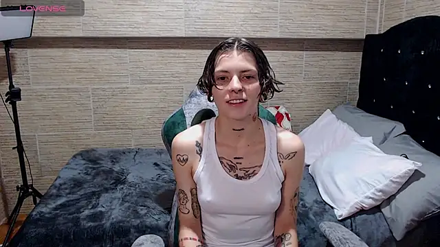 pretty cristal69 online show from 02/26/25, 10:31