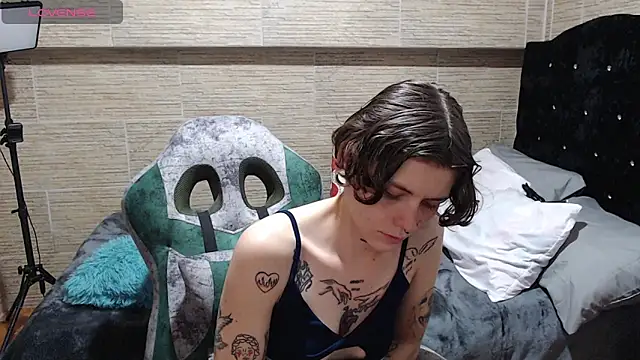 pretty cristal69 online show from 02/28/25, 04:21