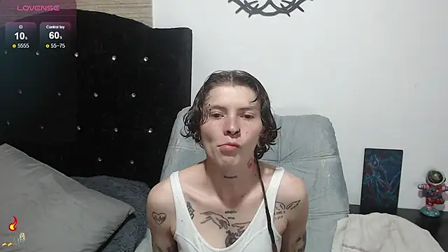 pretty cristal69 online show from 09/08/25, 10:42