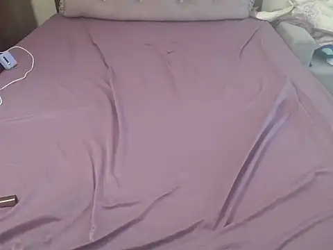 Mochi Soft online show from 09/10/25, 02:22