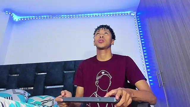 Snapshot of Lagosanthos chatting on 02/11/25, 08:20 Lagosanthos online show from 02/11/25, 08:20