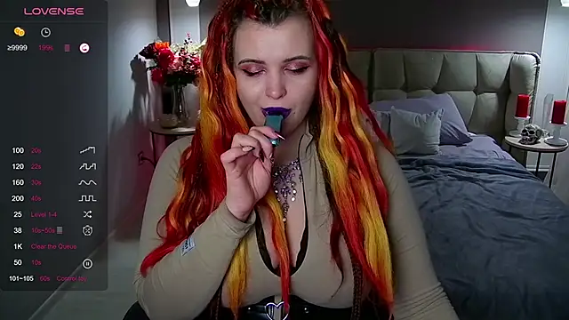 Miss Maya Mils online show from 02/04/25, 07:07