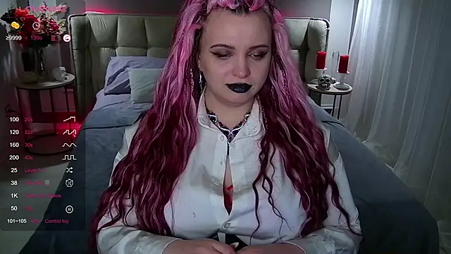 Miss Maya Mils online show from 02/09/25, 07:05