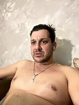 Snapshot of MaeltraJoy chatting on 01/14/26, 02:33 MaeltraJoy online show from 01/14/26, 02:33