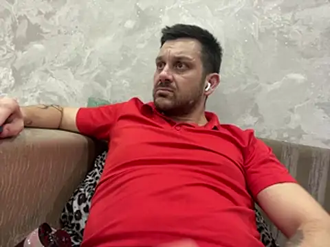 Snapshot of MaeltraJoy chatting on 03/08/26, 05:17 MaeltraJoy online show from 03/08/26, 05:17