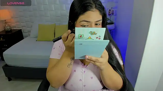 iris torrez  online show from 06/24/26, 12:26