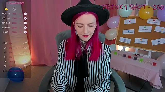 Snapshot of Roxy_____ chatting on 02/07/25, 08:31 Roxy online show from 02/07/25, 08:31