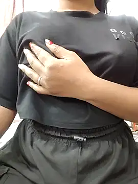 MohiniHott online show from 12/04/25, 06:34