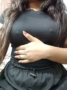 Snapshot of MohiniHott chatting on 02/05/26, 06:29 MohiniHott online show from 02/05/26, 06:29