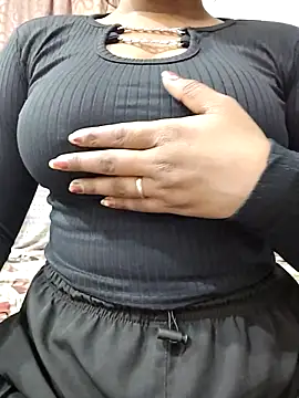 Snapshot of MohiniHott chatting on 02/08/26, 07:45 MohiniHott online show from 02/08/26, 07:45