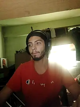 kleineid77 online show from 10/26/25, 01:28