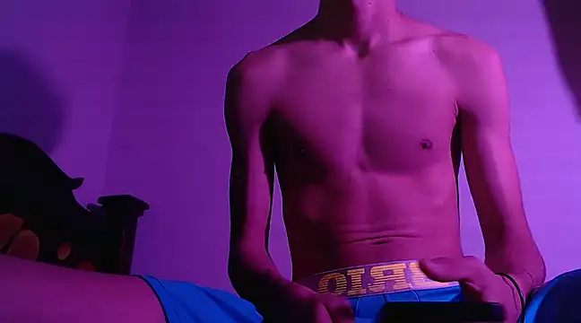 isaaclatino online show from 12/16/24, 09:24