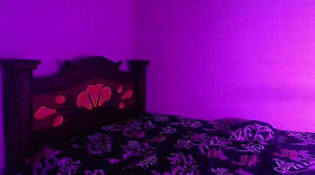 isaaclatino online show from 12/27/24, 11:42