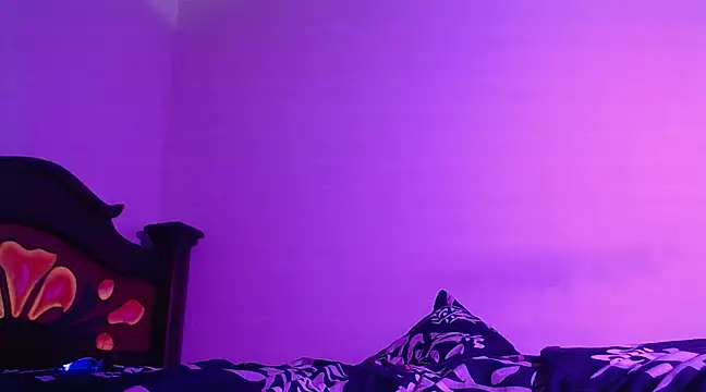 isaaclatino online show from 12/28/24, 02:43