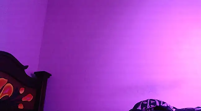 isaaclatino online show from 01/02/25, 03:15