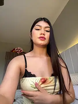 EmmaMartiinez online show from 04/30/26, 08:37