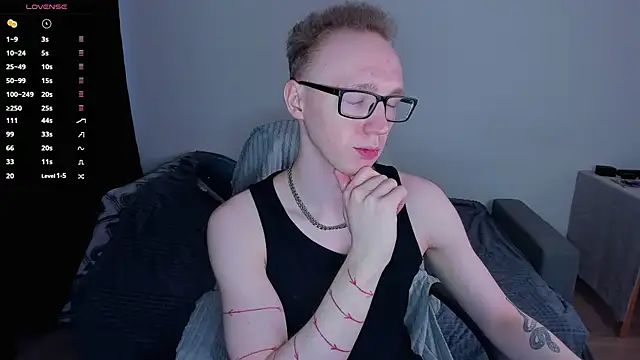 Alex silents online show from 04/25/26, 03:20