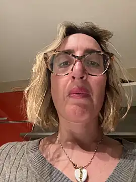 casalinga88 online show from 03/19/25, 06:23