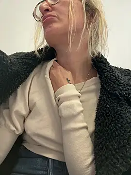 casalinga88 online show from 03/21/25, 12:50