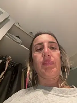 casalinga88 online show from 09/27/25, 01:16