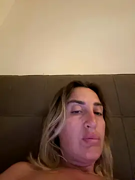 casalinga88 online show from 10/24/25, 05:37