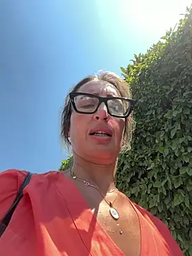 Snapshot of casalinga88 chatting on 06/30/26, 11:22 casalinga88 online show from 06/30/26, 11:22